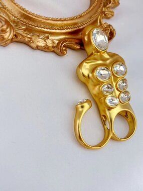 Schiaparelli Ring